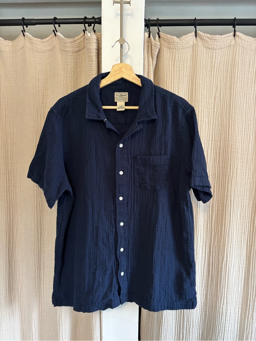 L.L. Bean Men’s Cloud Gauze Slightly Fitted Shirt- Large